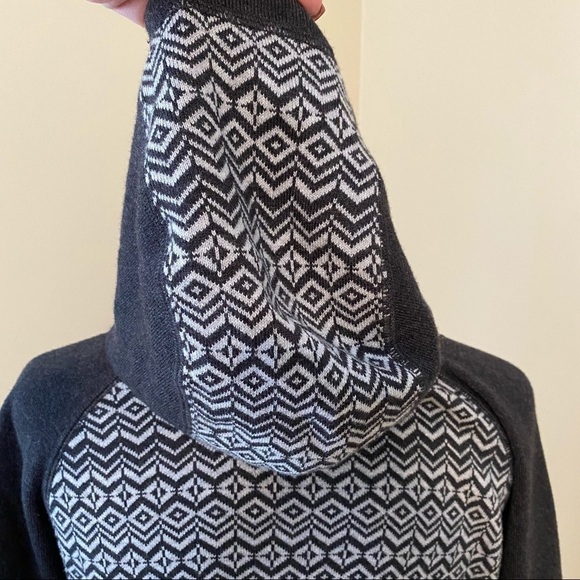 Aspen Rise Gray Print Hoodie Sweater - M - Picture 3 of 9